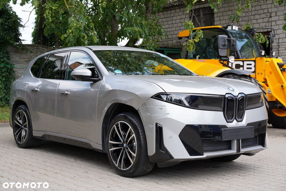 BMW iX3 - 1