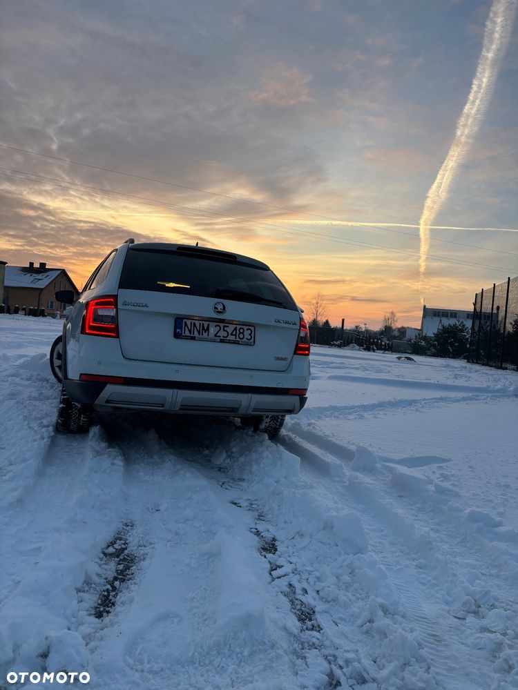 Skoda Octavia Scout 2.0 TDI 4x4 - 8