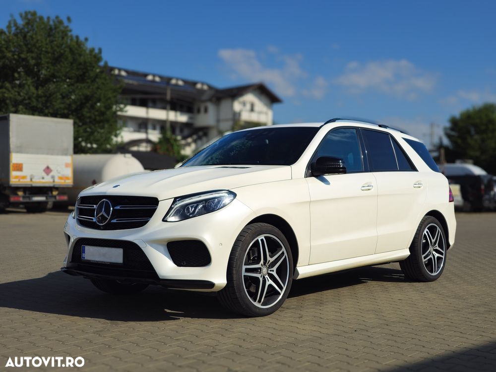 Mercedes-Benz GLE - 1