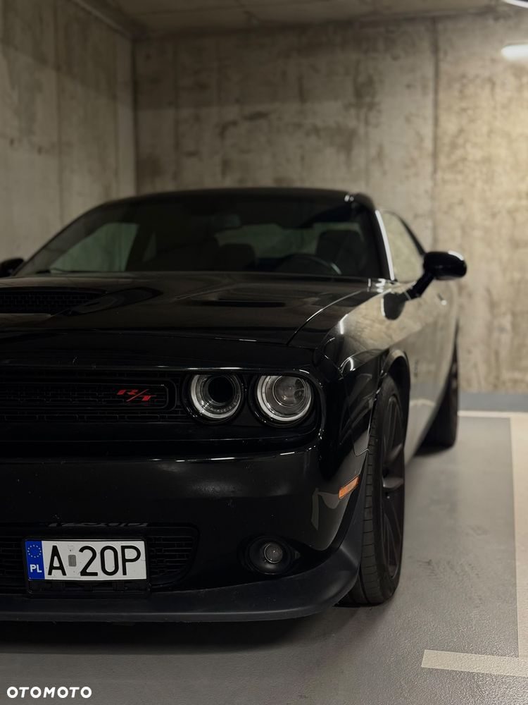 Dodge Challenger 6.4 Scat Pack - 2