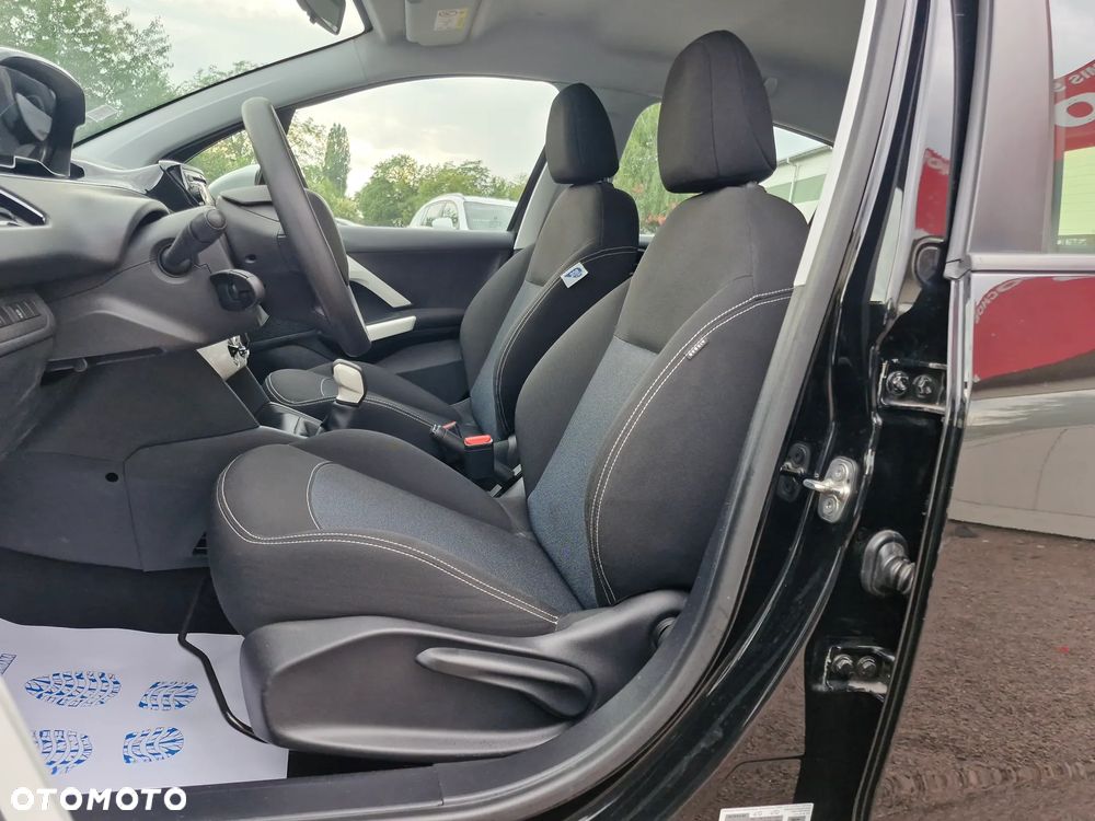 Peugeot 208 PureTech 82 Urban Move - 13