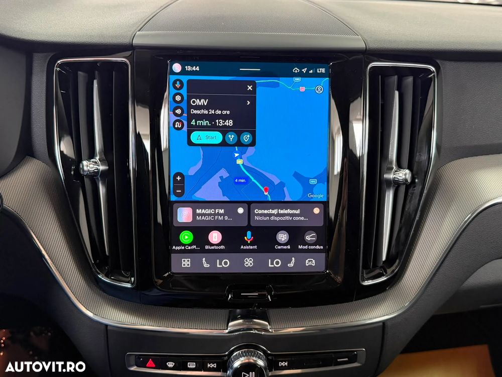Volvo XC 60 T8 AWD Plus Dark - 34