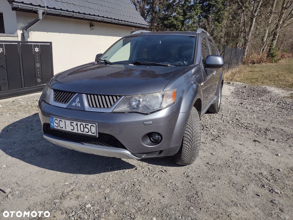 Mitsubishi Outlander 2.0 DID Instyle - 1