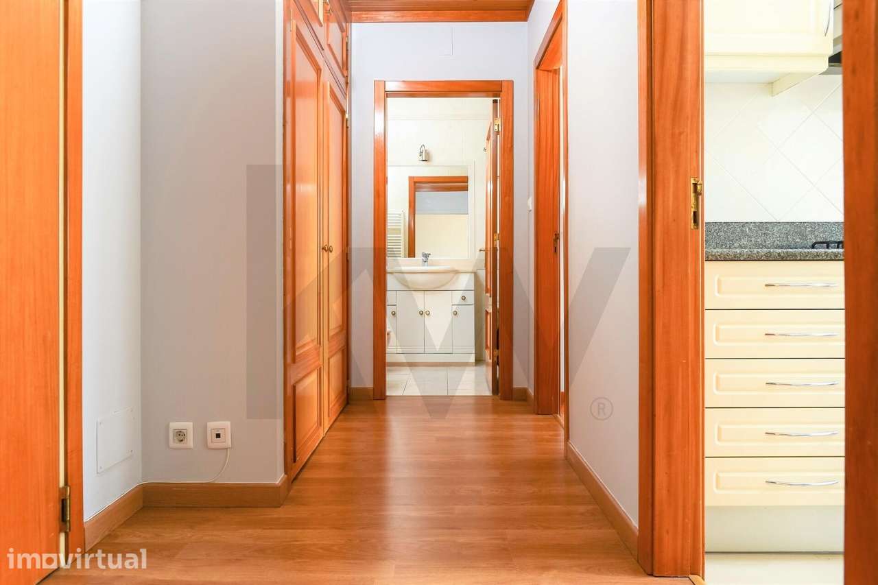 ARRENDAMENTO EM OEIRAS - APARTAMENTO T1 FRENTE AO MAR COM GARAGEM - Grande imagem: 5/15