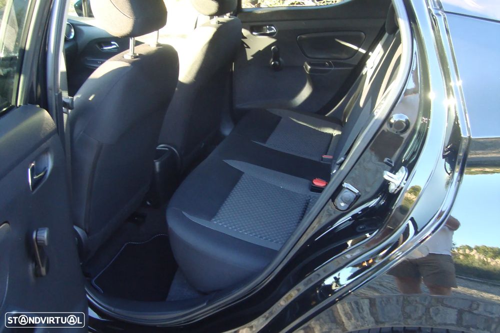 Nissan Micra - 11