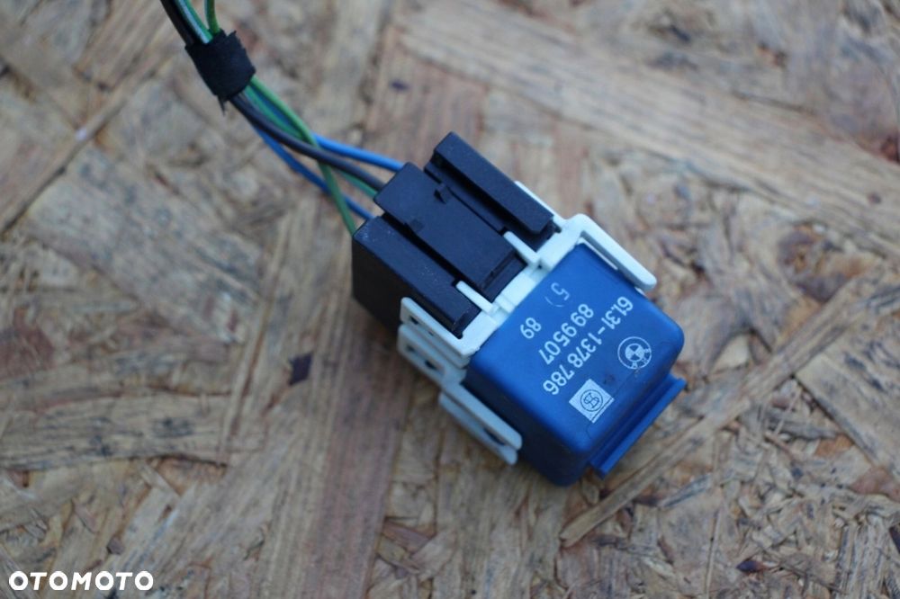 Przekaźnik BMW niebieski 1378786 - 1