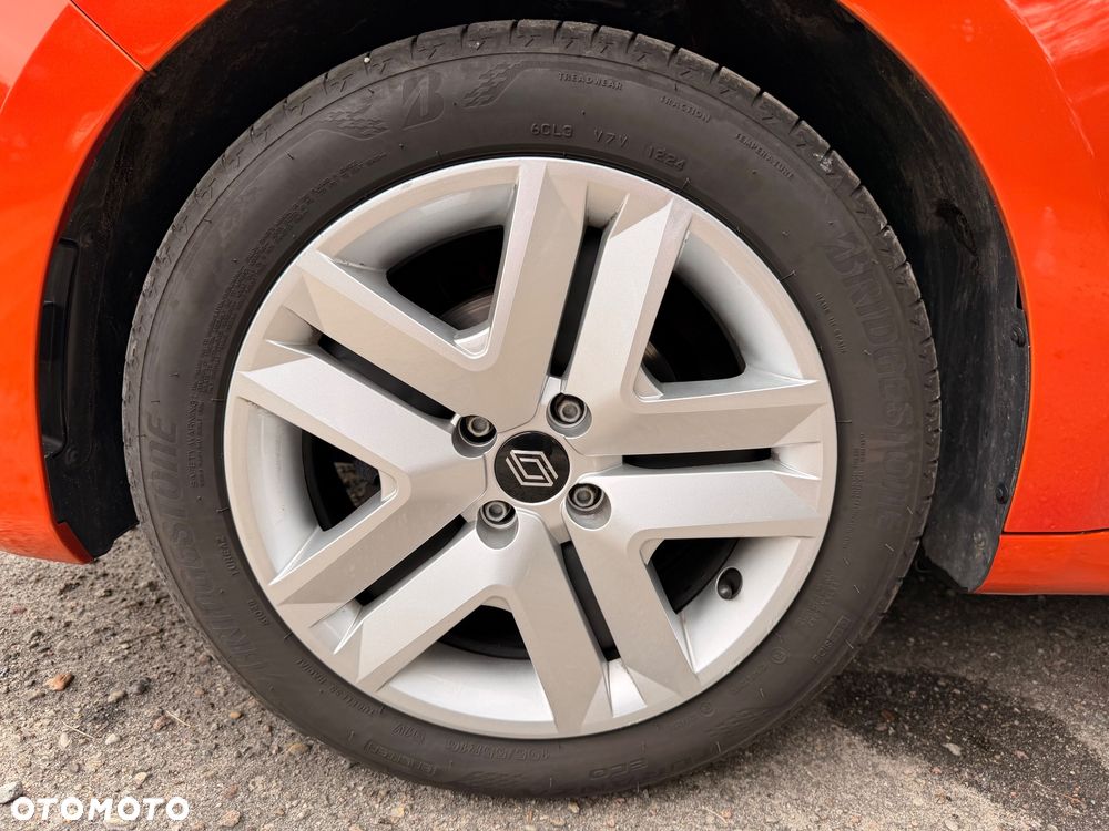 Renault Clio TCe 90 TECHNO - 31