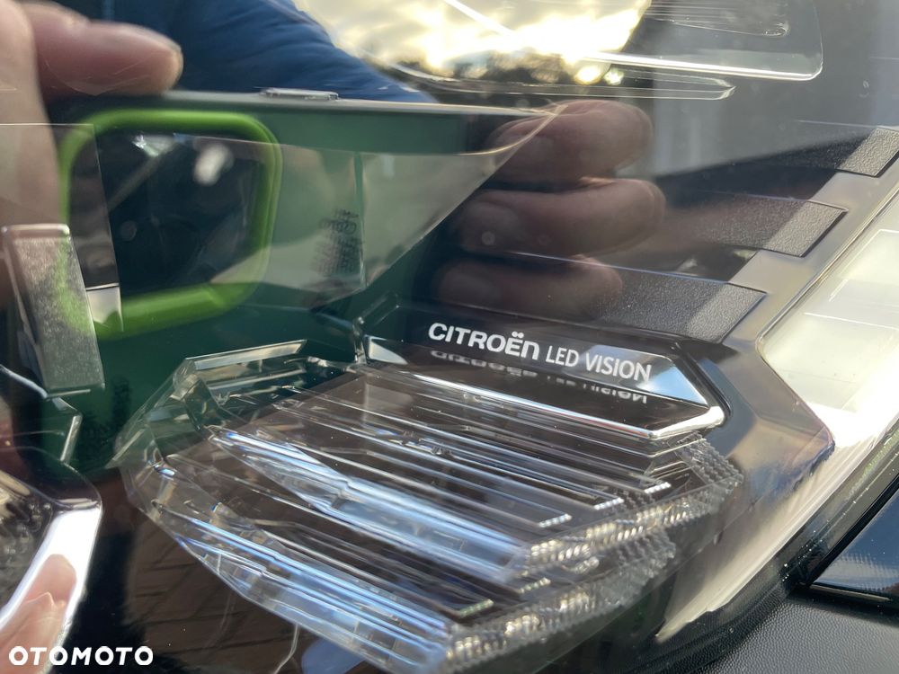 Citroën C4 PureTech 130 Stop&Start EAT8 SHINE - 17