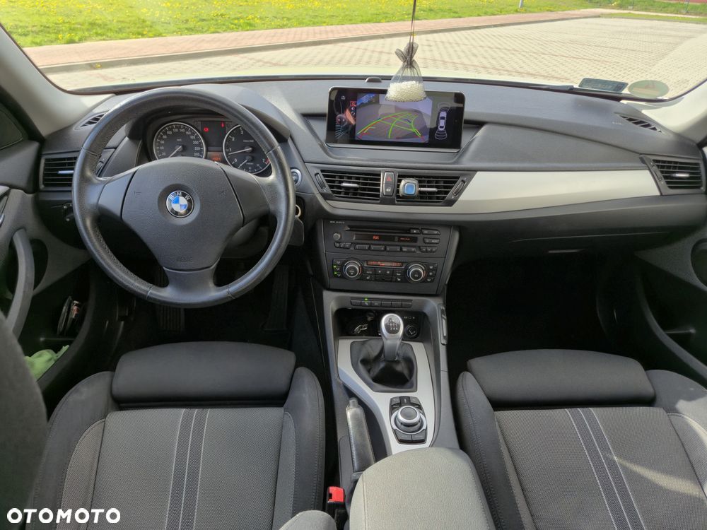 BMW X1 sDrive18i Sport Line - 8