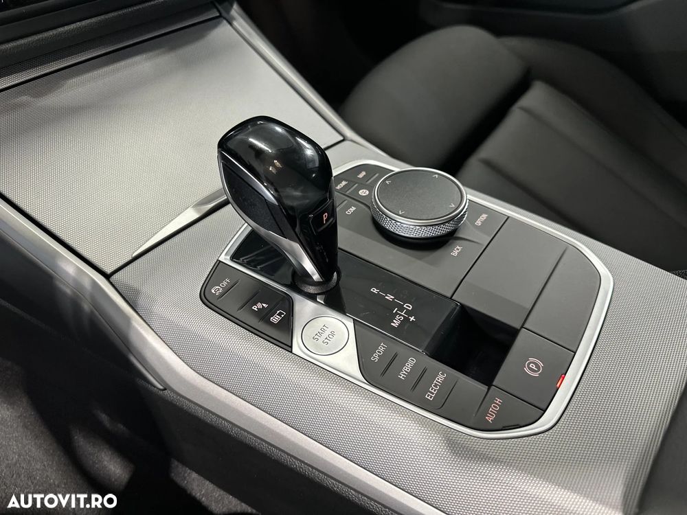 BMW Seria 3 330e Aut. - 16