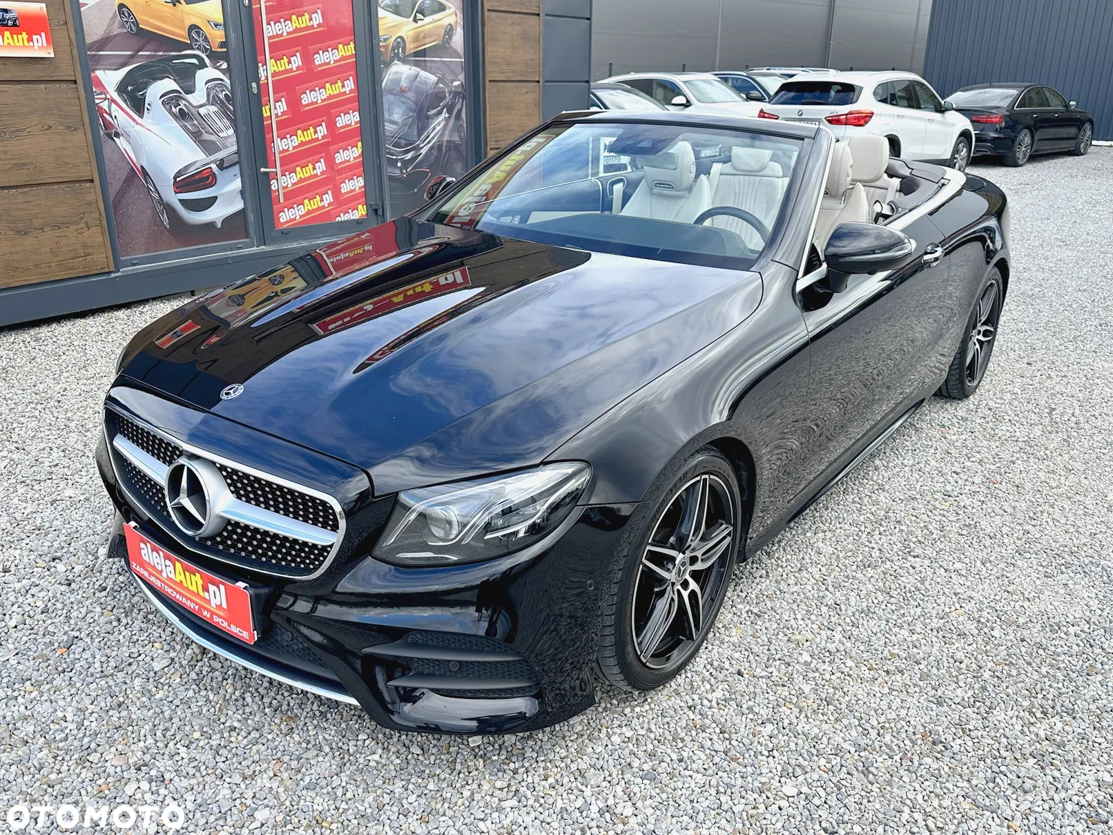 Mercedes-Benz Klasa E 300 Kabriolet 9G-TRONIC - 3
