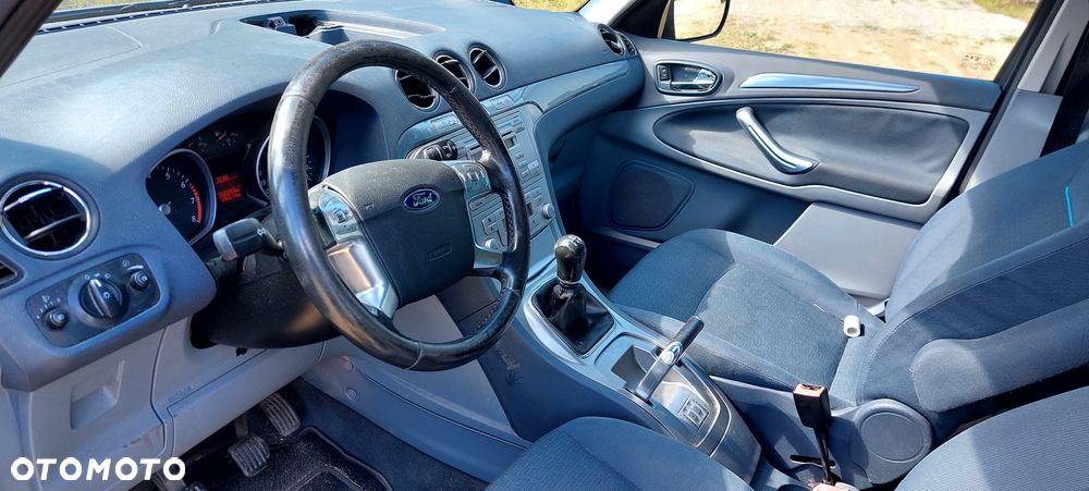 Ford Galaxy 2.0 Ghia - 7