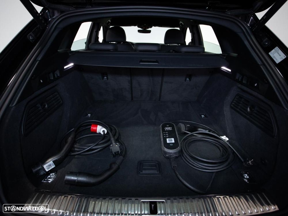 Audi e-tron 55 quattro S line - 12