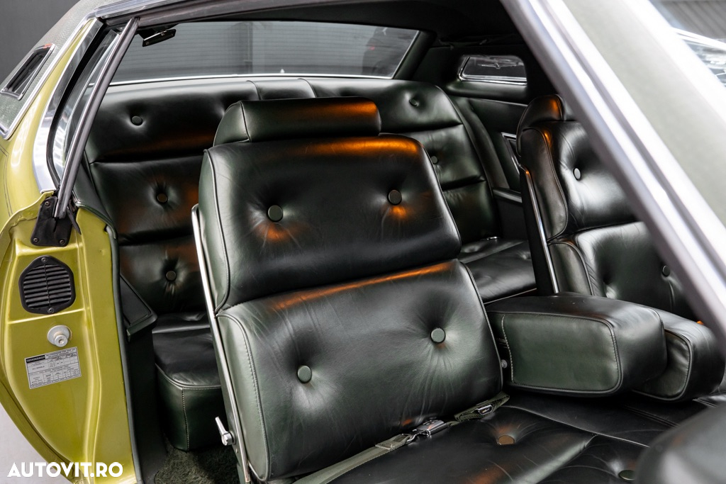 Ford Thunderbird - 14