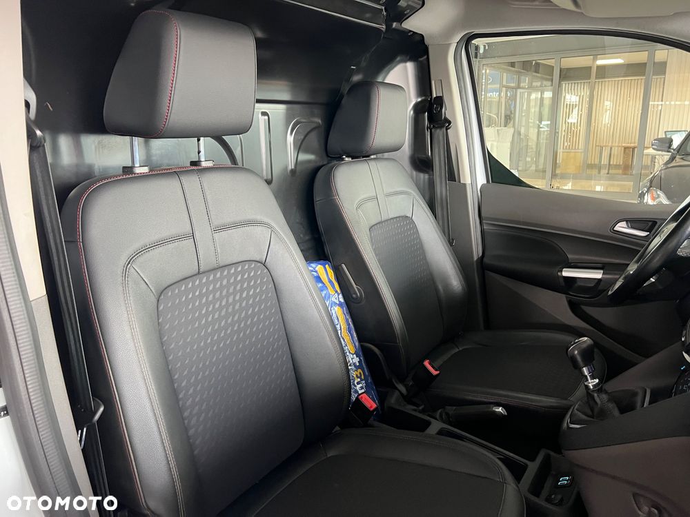 Ford Transit Connect - 35