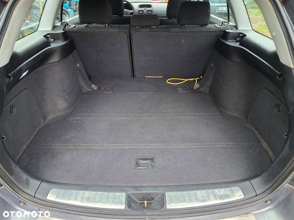 Toyota Avensis 1.8 VVT-i Terra - 6