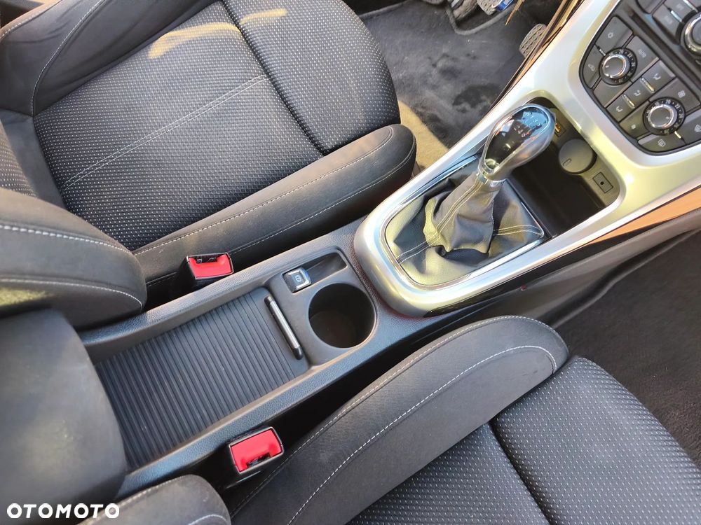 Opel Astra 1.4 T Cosmo - 13