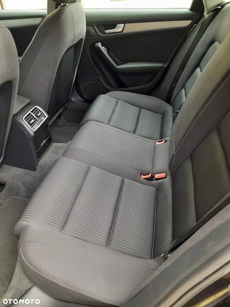 Audi A4 ver-1-8-tfsi-s-line-sportpaket - 23