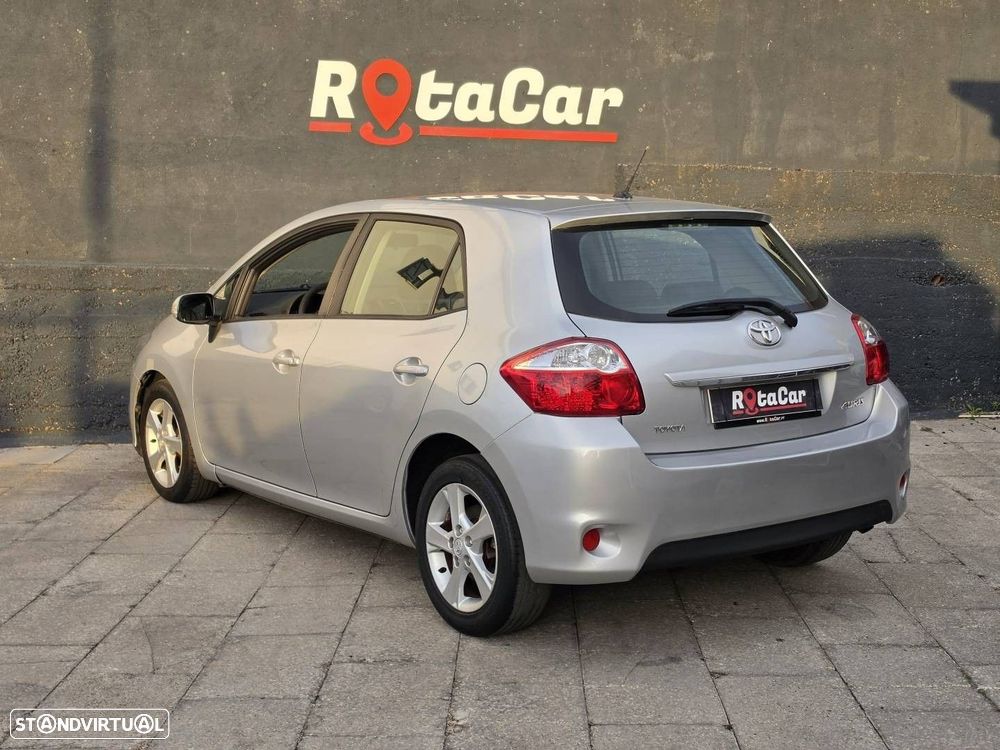 Toyota Auris 1.4 D-4D Comfort MM+Navi - 10