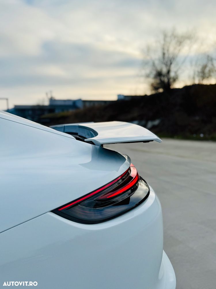 Porsche Panamera Turbo Executive - 15