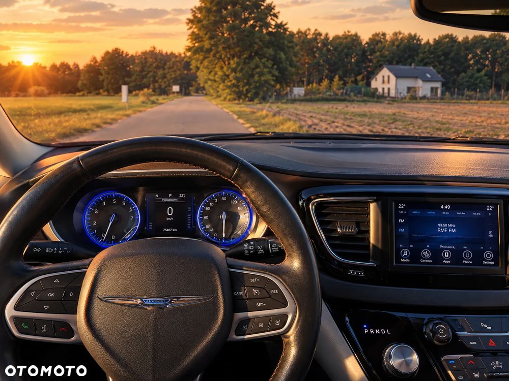 Chrysler Pacifica - 6