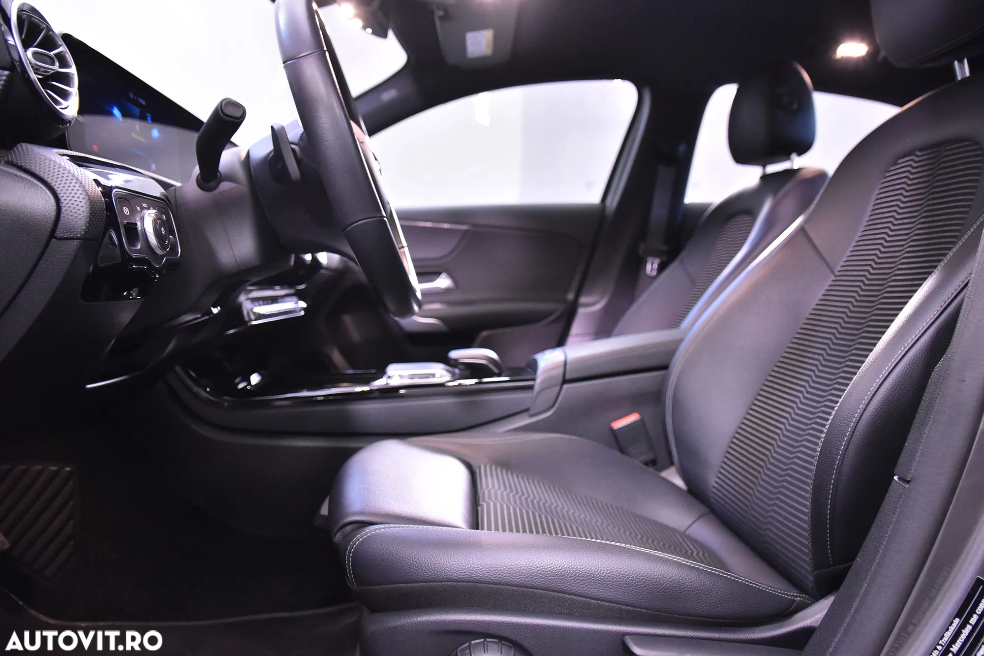 Mercedes-Benz A 200 7G-DCT - 26