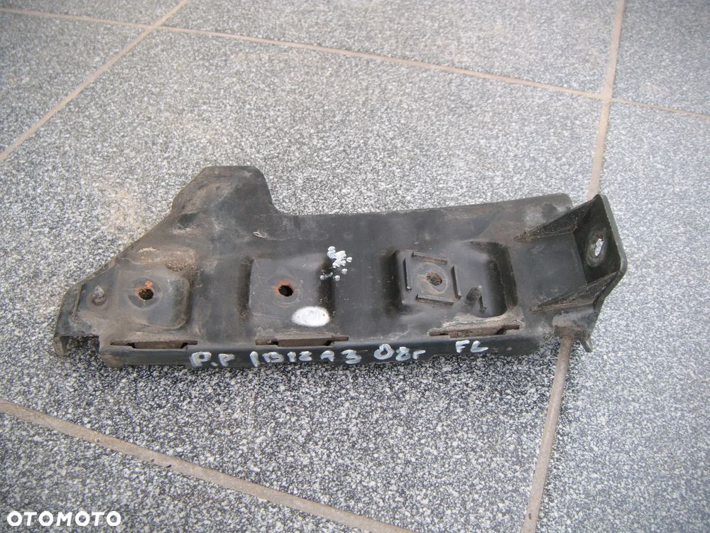 seat ibiza III  08r ślizg zderzaka prawy przód - 1