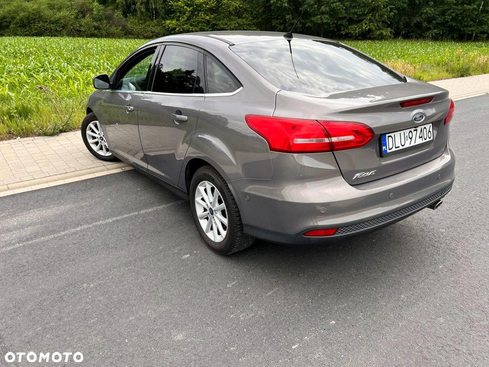 Ford Focus - 8