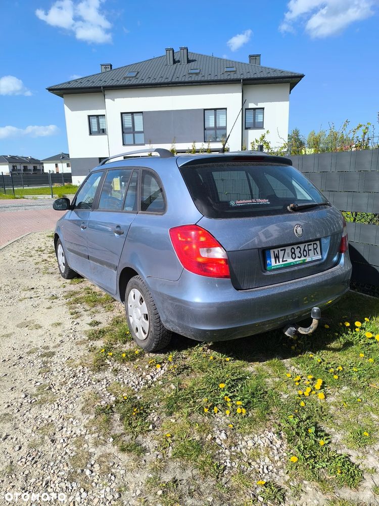 Skoda Fabia 1.4 16V Ambiente - 2