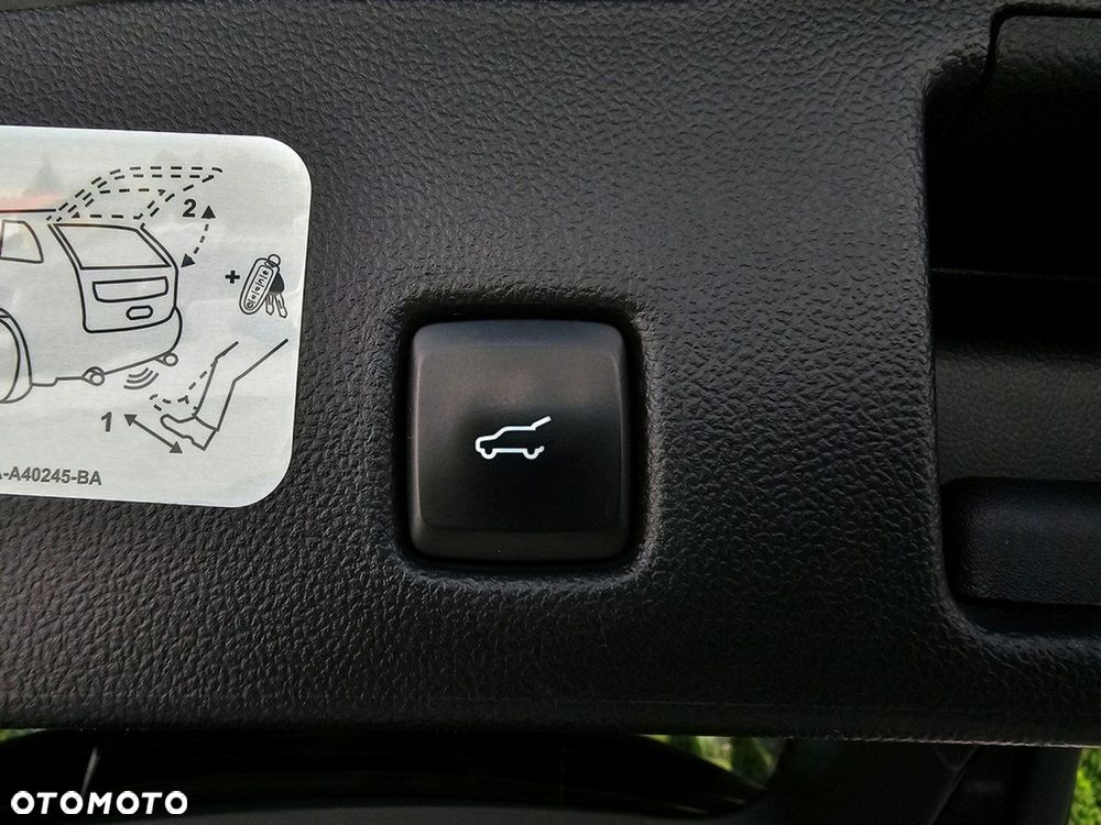 Ford Escape - 38