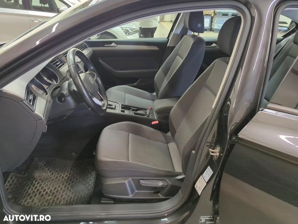 VOLKSWAGEN Passat 2021 — imagine 7