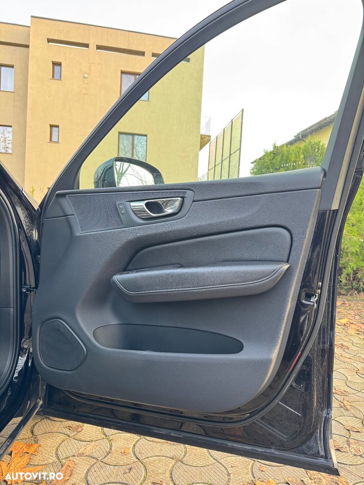 Volvo XC 60 D4 Geartronic Momentum - 13