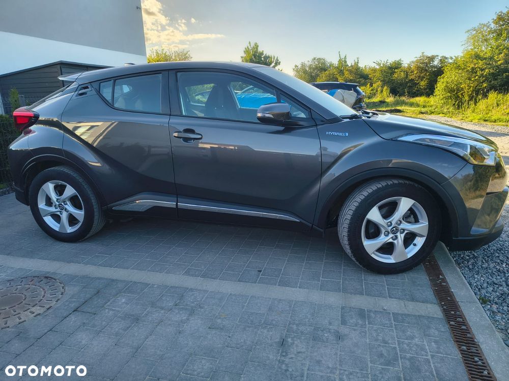 Toyota C-HR - 16