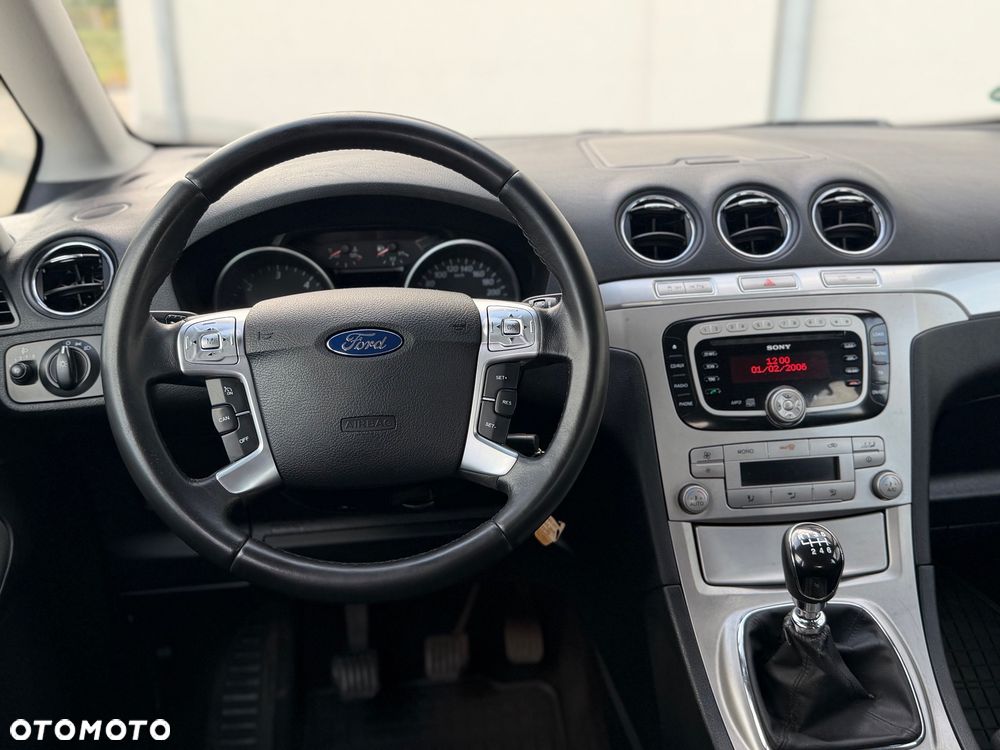 Ford Galaxy - 6