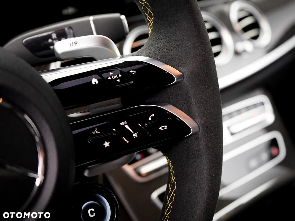 Mercedes-Benz Klasa E AMG 63 S 4Matic+ AMG Speedshift MCT-9G Final Edition - 21