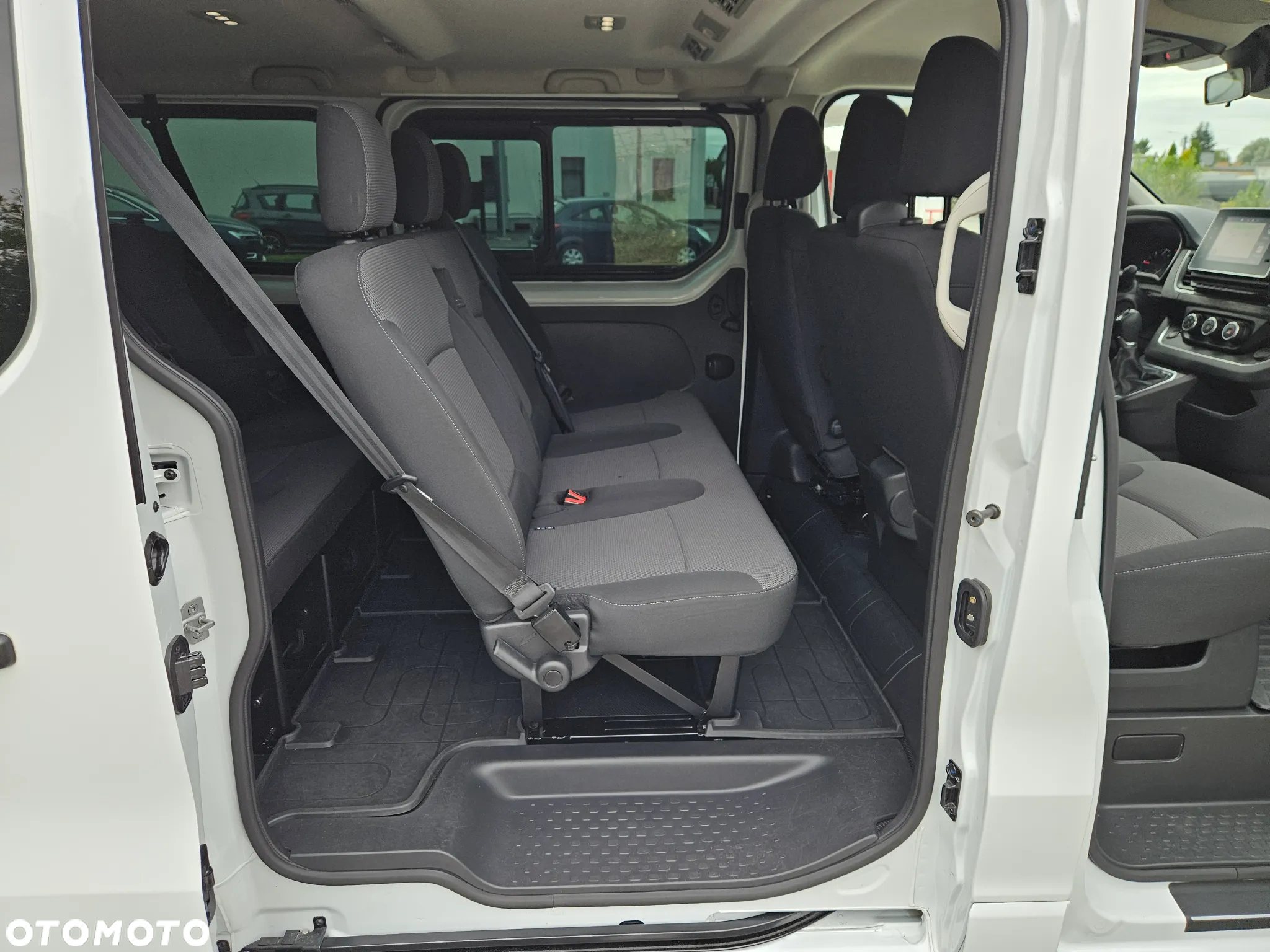 Renault Trafic - 11