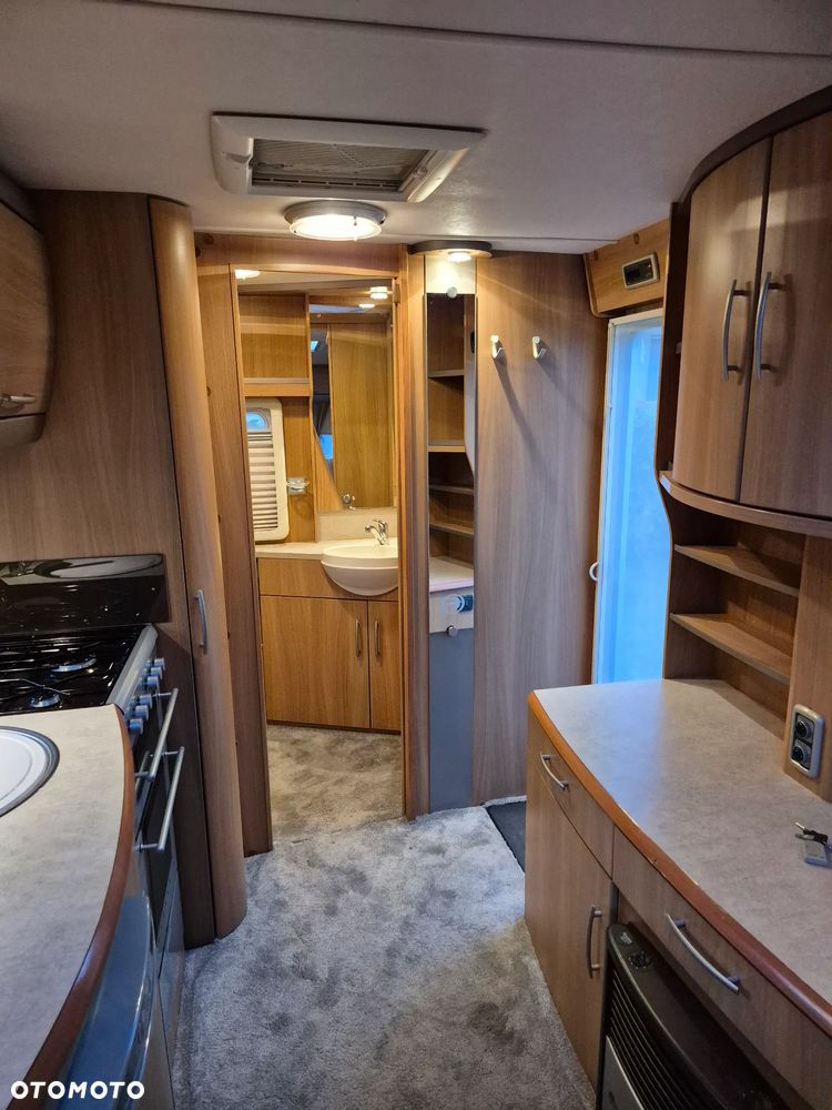 SWIFT Challenger 480 - 13