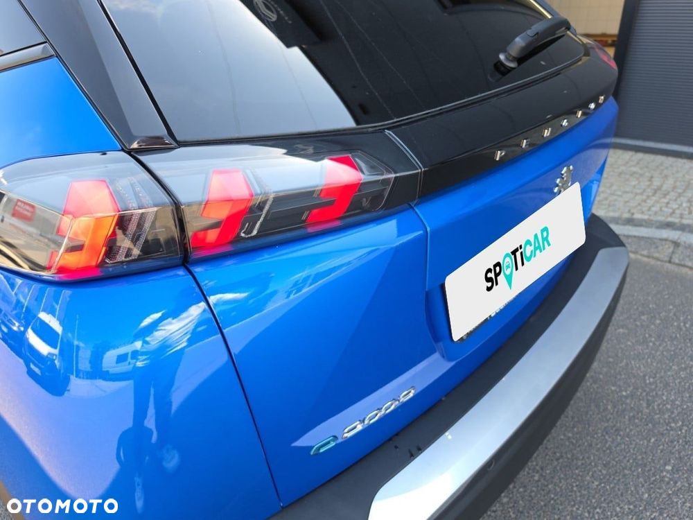 Peugeot 2008 50kWh Allure - 13