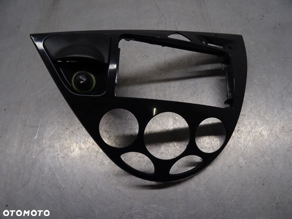 FORD FOCUS MK1 LIFT 01-04 2.0B RAMKA OSŁONA ŚRODKOWA - 1