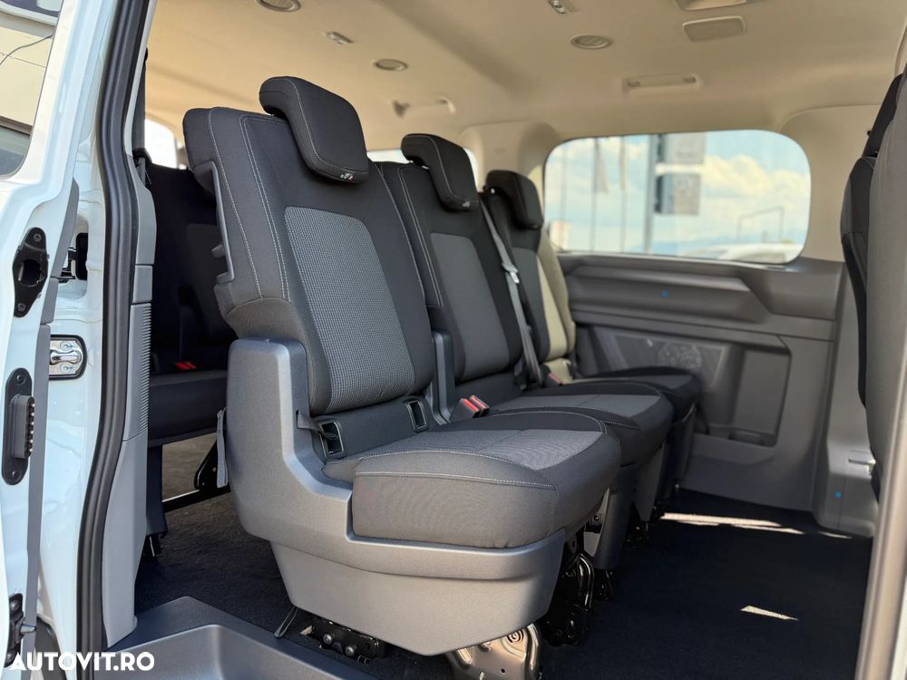 Volkswagen Caravelle - 19