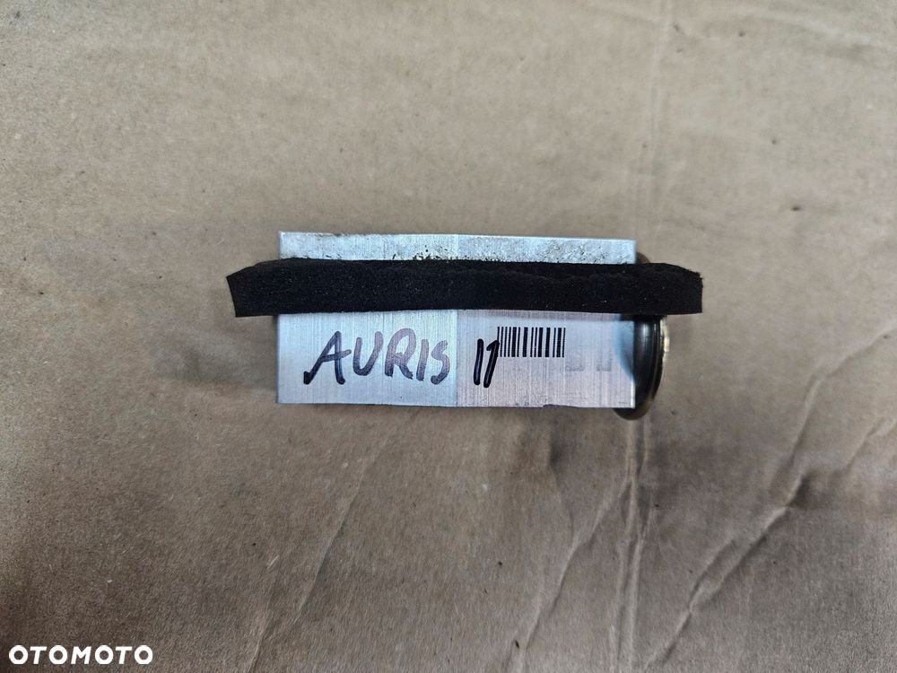 toyota auris ii 13-17 zawór rozprężny - 1