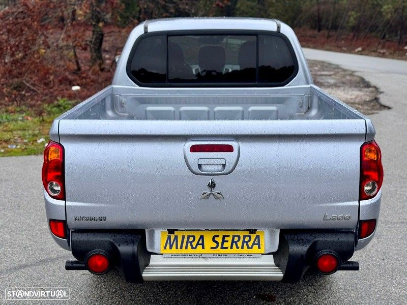 Mitsubishi L200 2.5 DI-D CD Invite AC 4WD - 13