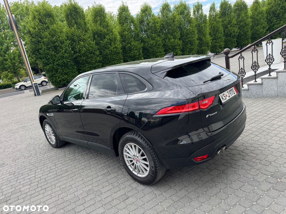 Jaguar F-Pace 20d AWD R-Sport - 12