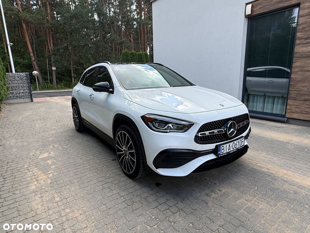 Mercedes-Benz GLA - 3