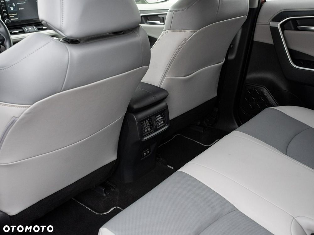 Toyota RAV4 - 23