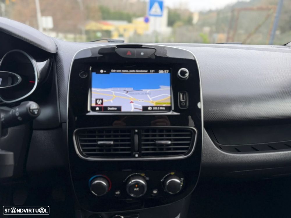 Renault Clio 0.9 TCe Limited - 22
