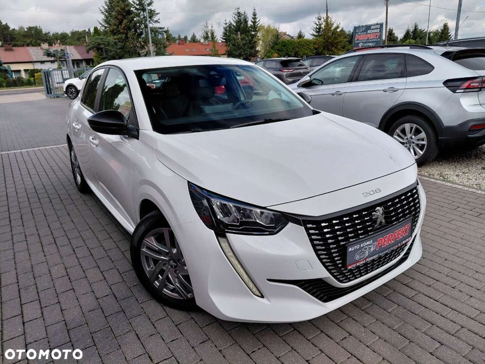 Peugeot 208 - 4