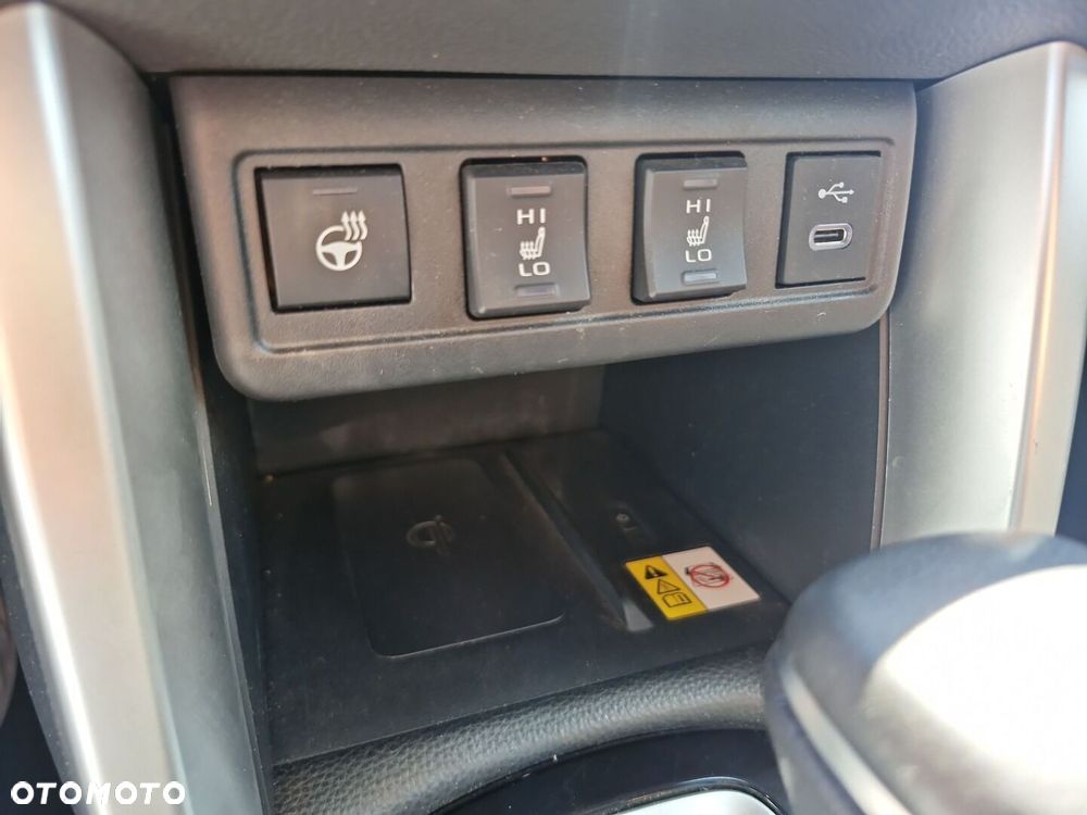 Toyota Corolla Cross - 26