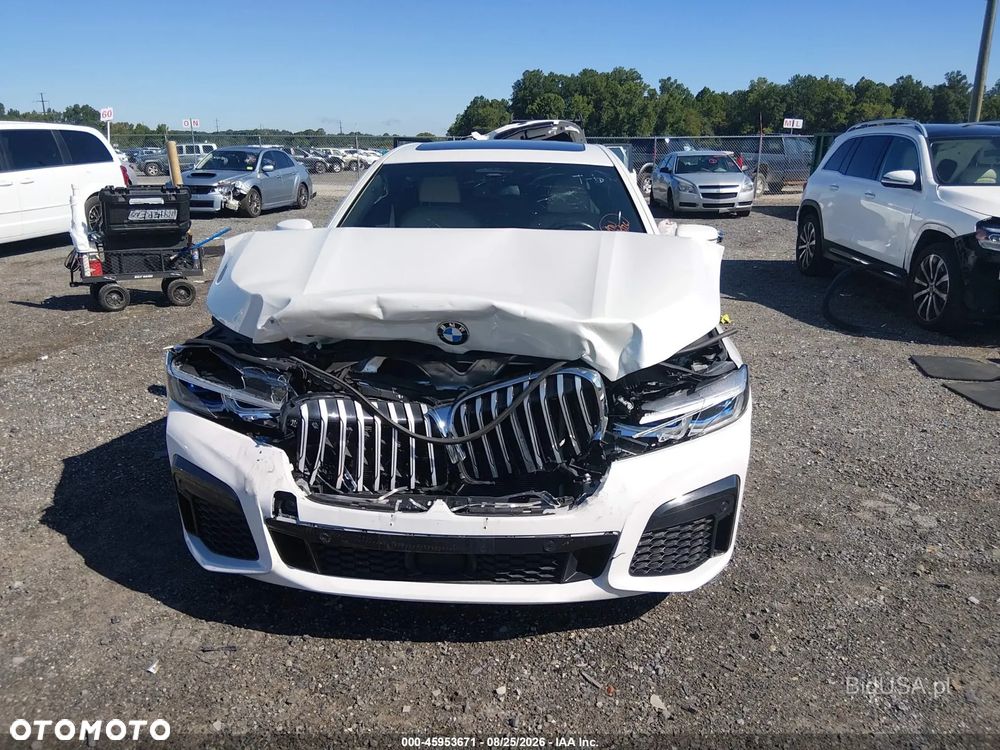 BMW Seria 7 750i xDrive sport - 7
