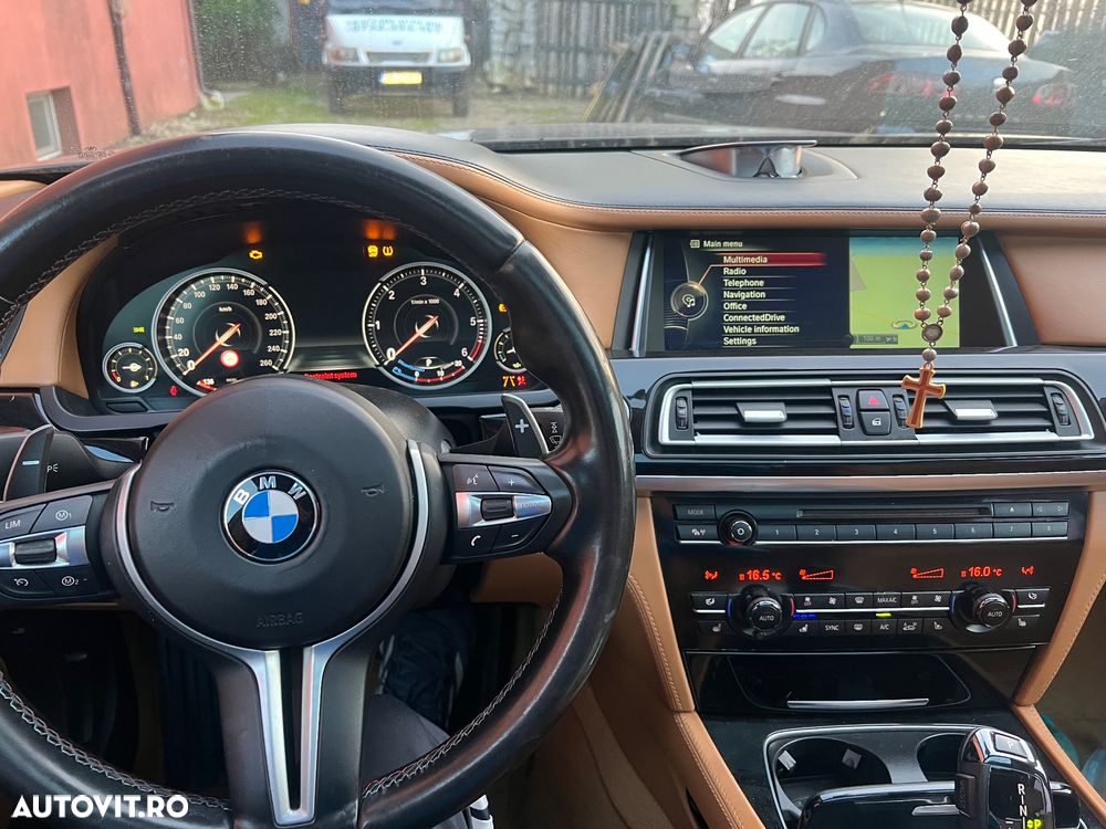 Dezmembrez BMW 730xd f01 Facelift   individual 4 butoane - 13